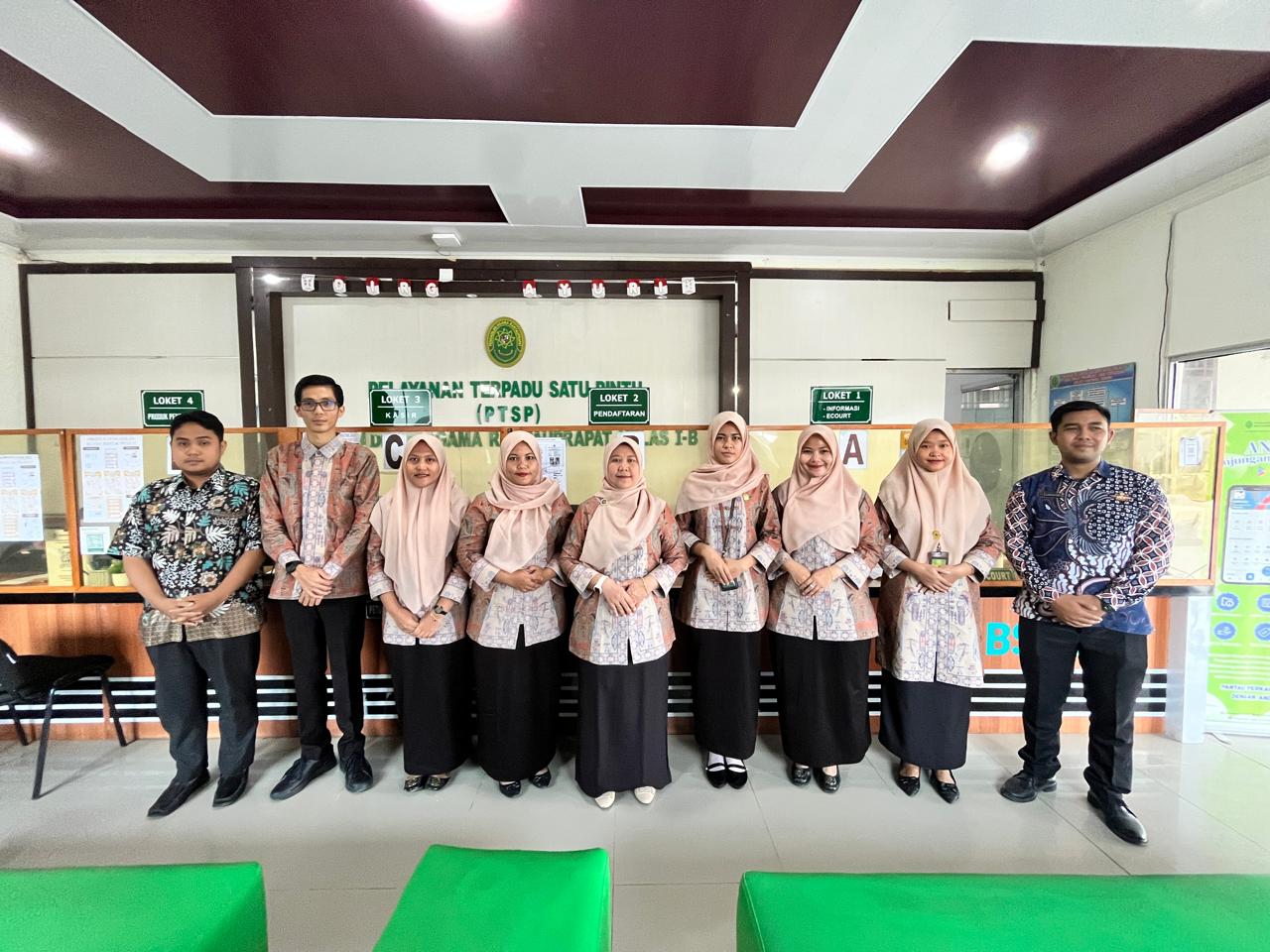 Pusat Informasi dan Pengaduan